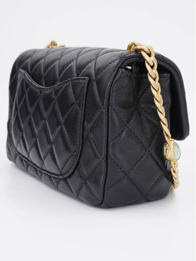 Women s Classic Season Flap Bag Mini - CHANEL - BALAAN 8