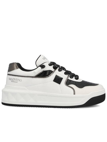 Valentino Garavani Sneakers - VALENTINO - BALAAN 1