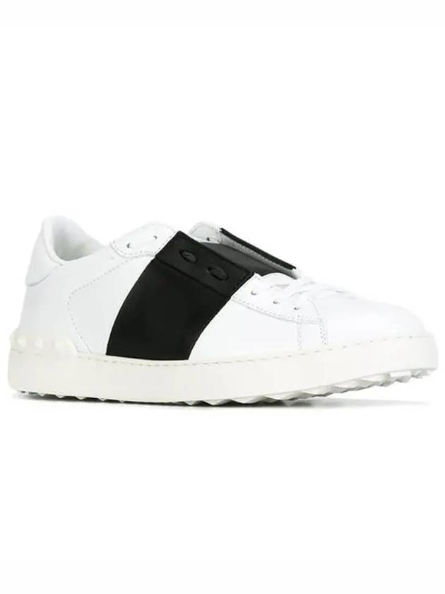 Men's Hidden Strap Rockstud Color Contrast Sneakers White Black - VALENTINO - BALAAN 4