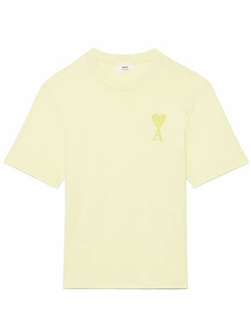 UTS002.726 703 Heart Logo Patch Short Sleeve T-Shirt Pale Yellow T-Shirt TJ - AMI - BALAAN 1