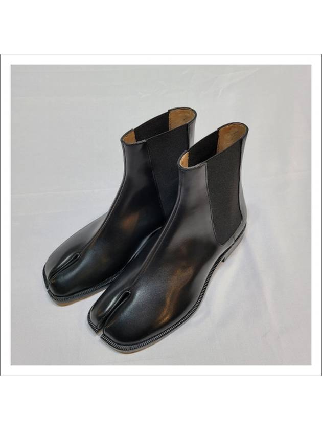 Tabi Chelsea Boots Black - MAISON MARGIELA - BALAAN.