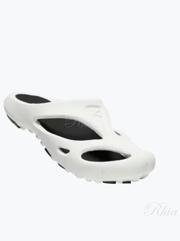 Shanti Slide Slippers White Black - KEEN - BALAAN 2