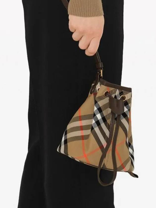 Check Drawstring Bucket Bag Sand - BURBERRY - BALAAN 7