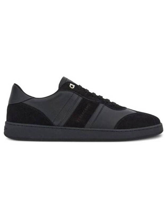 Signature Low Top Sneakers Black - SALVATORE FERRAGAMO - BALAAN 1