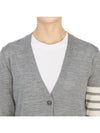 Sustainable Fine Merino Wool 4-Bar Relaxed Fit V-Neck Cardigan Light Grey - THOM BROWNE - BALAAN 8