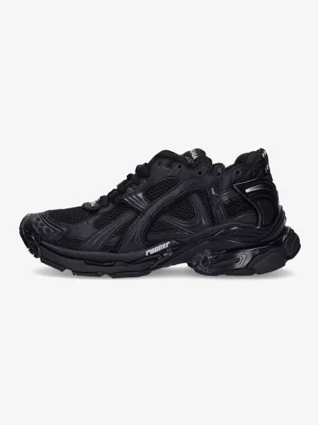 Runner Low Top Sneakers Black - BALENCIAGA - BALAAN 2