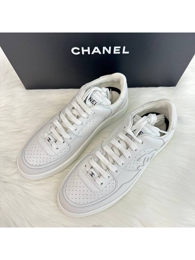 CC Logo Calfskin Low Top Sneakers White - CHANEL - BALAAN 3