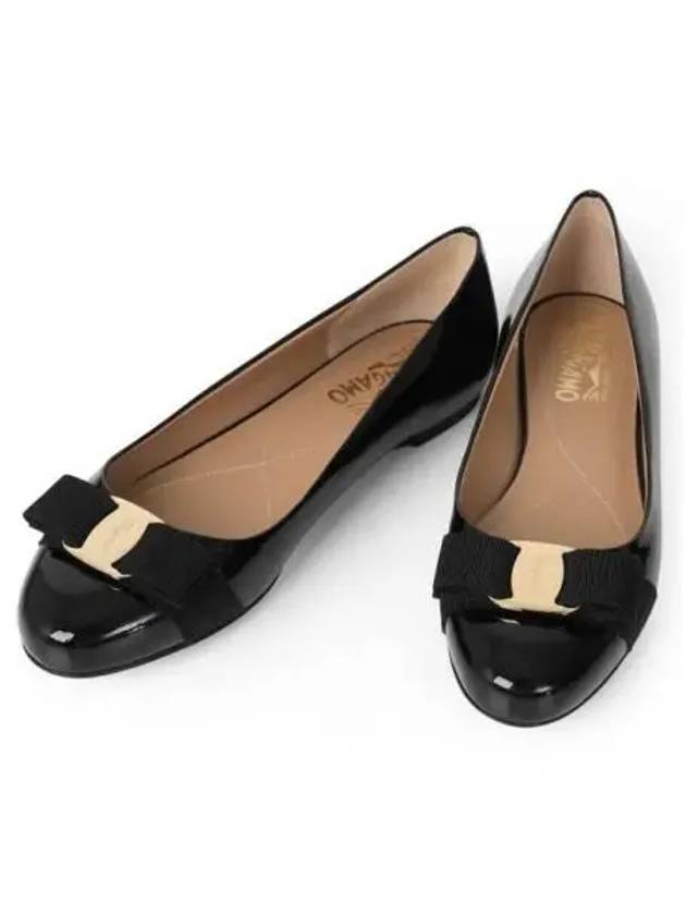 Women’s Varina Bellet Flats Black - SALVATORE FERRAGAMO - BALAAN 2