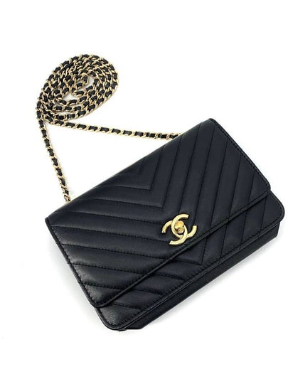 Lambskin Chevron Trendy CC WOC - CHANEL - BALAAN 2