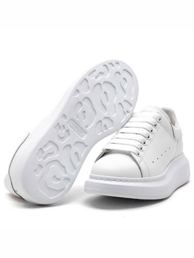 Oversized Leather Low Top Sneakers White - ALEXANDER MCQUEEN - BALAAN 7