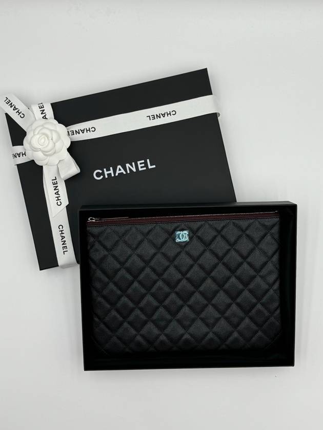 Women's Classic Medium Pouch Silver A82545 - CHANEL - BALAAN 1