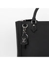 Women s Taika Vertical Tote Bag - LOUIS VUITTON - BALAAN 16