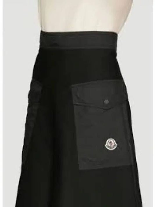 Medium Logo Patch Skirt Black H10932D0001359608999 963140 - MONCLER - BALAAN 1