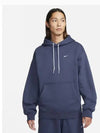 Solo Swoosh Fleece Pullover Hoodie M Thunder Blue White DX1356 437 - NIKE - BALAAN 2