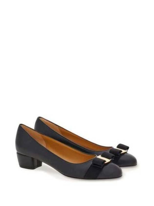 Vana Bow Pumps Black - SALVATORE FERRAGAMO - BALAAN 4