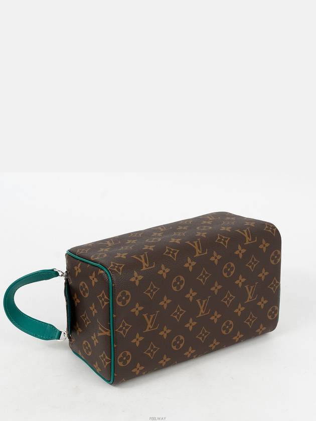 Dopp Kit Monogram Borneo Green 74528 - LOUIS VUITTON - BALAAN 4