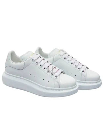 Oversized Leather Low Top Sneakers White - ALEXANDER MCQUEEN - BALAAN 2