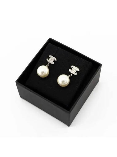 CC logo pearl drop earring earrings A36138 - CHANEL - BALAAN 1