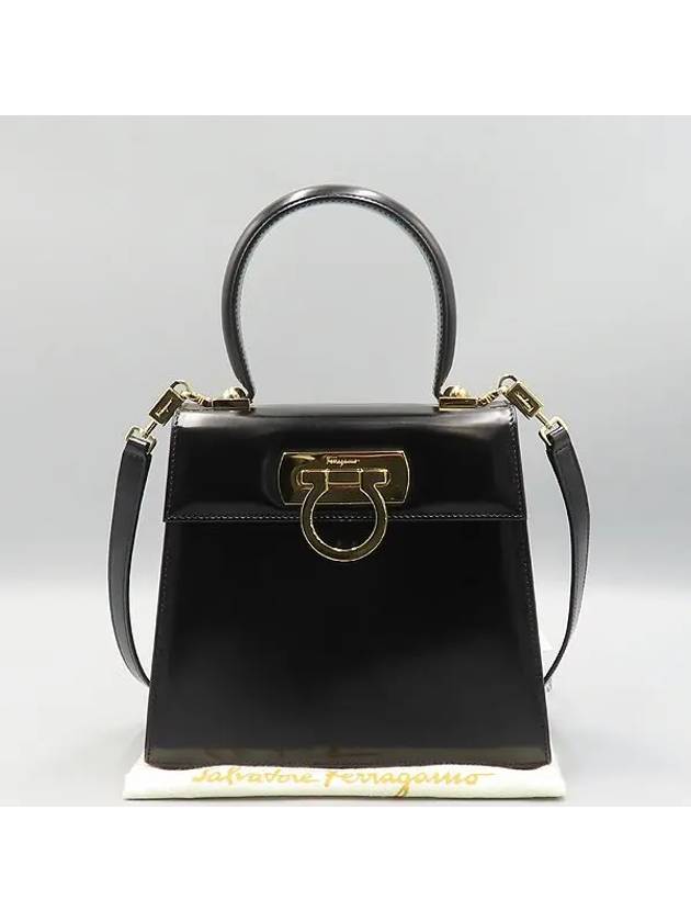 Ferragamo 21 2193 Black Leather Gancini Gold Logo Decorated Top Handle Small Tote Bag Shoulder Strap - SALVATORE FERRAGAMO - BALAAN 1