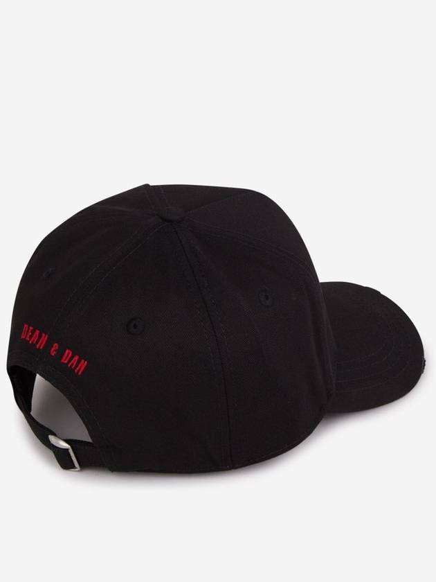 Hat BCM0824 05C000012124 - DSQUARED2 - BALAAN 5