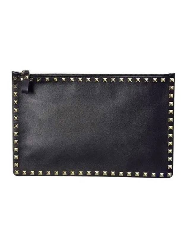 Black Rockstud Calfskin Pouch Clutch Bag P0269BOL0NO - VALENTINO - BALAAN 2