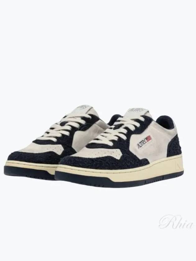 Medalist Low Top Sneakers Navy - AUTRY - BALAAN 2