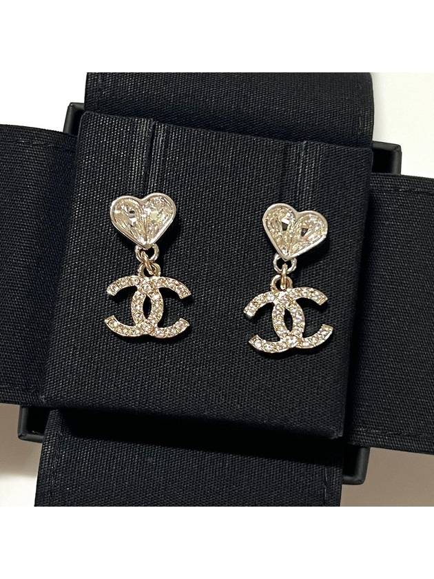 CC logo heart drop earrings gold ABA909 - CHANEL - BALAAN 2