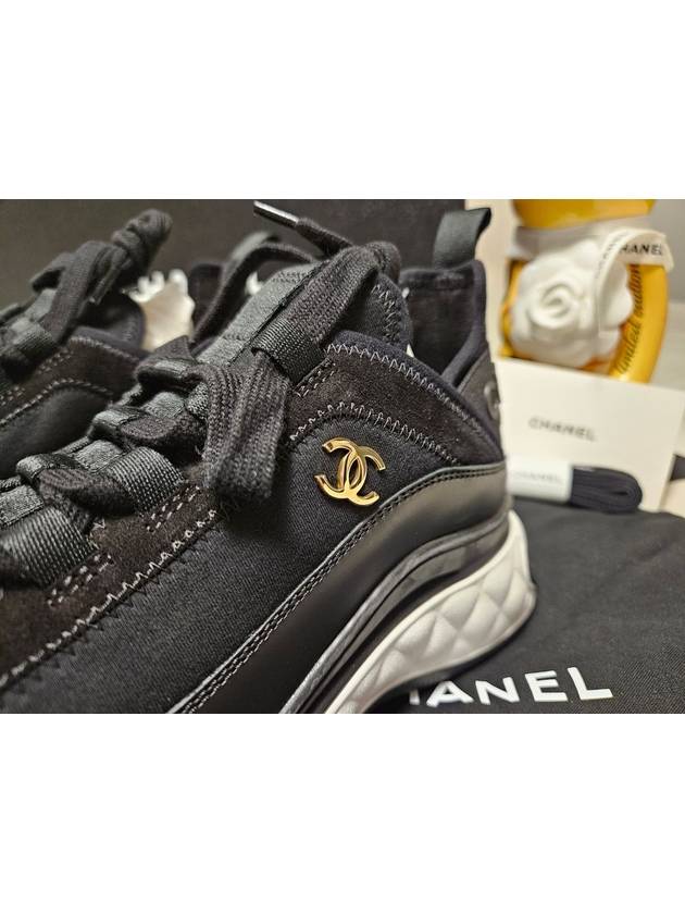 Mixed Fibers Velvet Calfskin Low Top Sneakers Black - CHANEL - BALAAN 3