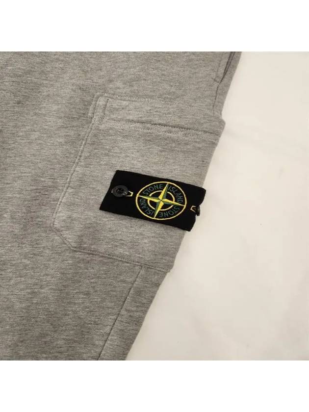 Men's Waffen Patch Pocket Jogger Pants Gray - STONE ISLAND - BALAAN.