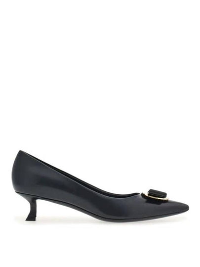 New Vara Plate Leather Pumps Black - SALVATORE FERRAGAMO - BALAAN 2