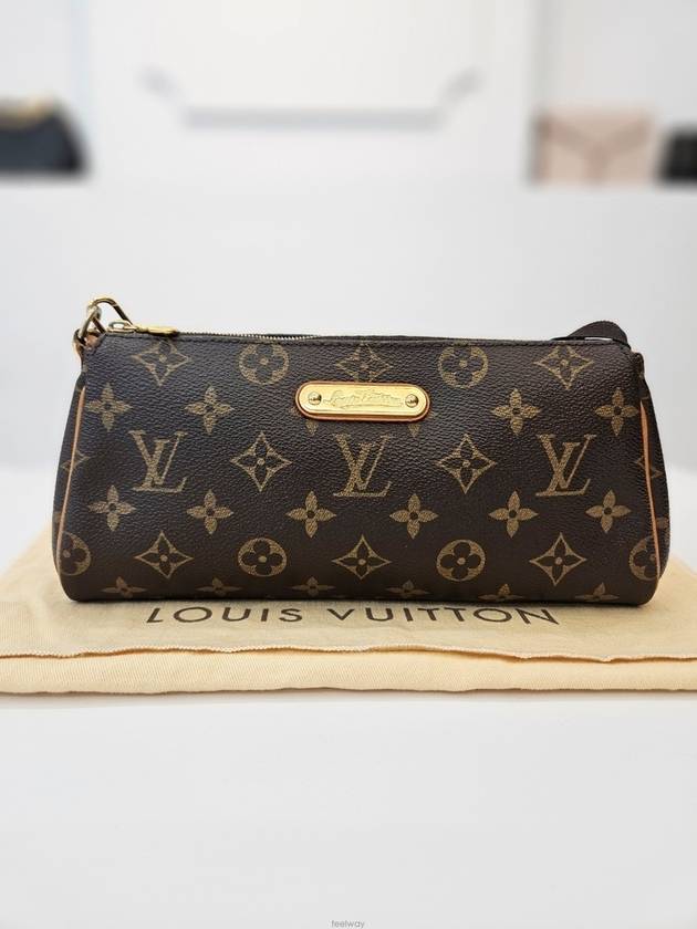 Monogram Eva Clutch Cross Bag M95567 - LOUIS VUITTON - BALAAN 2