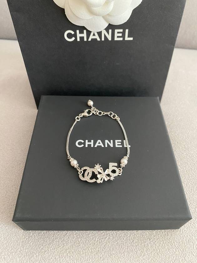 23P CC logo bracelet clover point bracelet silver ABA424 - CHANEL - BALAAN 4