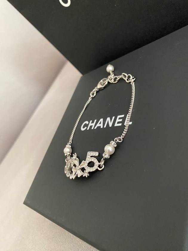 23P CC logo bracelet clover point bracelet silver ABA424 - CHANEL - BALAAN 6