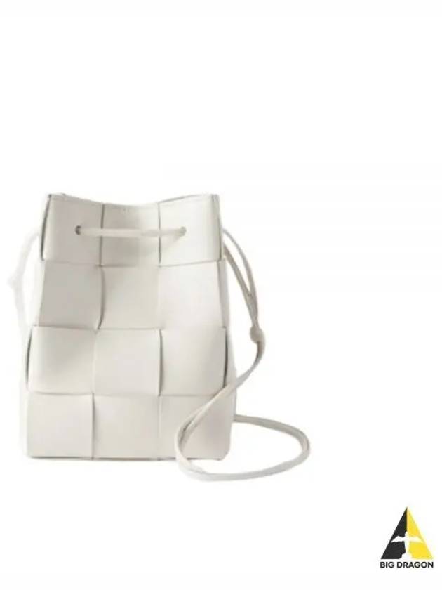 Intrecciato Cassette Small Bucket Bag White - BOTTEGA VENETA - BALAAN 2