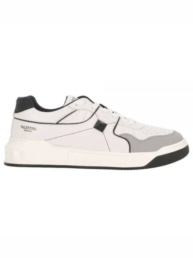 One Stud Leather Low Top Sneakers White - VALENTINO - BALAAN 2