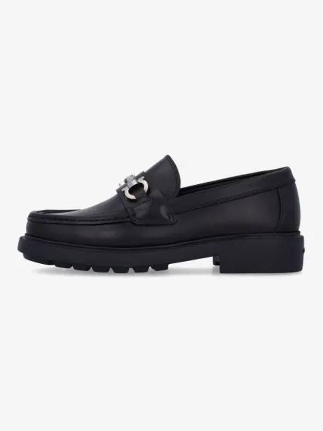 Moccasin Gancini Ornament Calfskin Loafers Black - SALVATORE FERRAGAMO - BALAAN 2