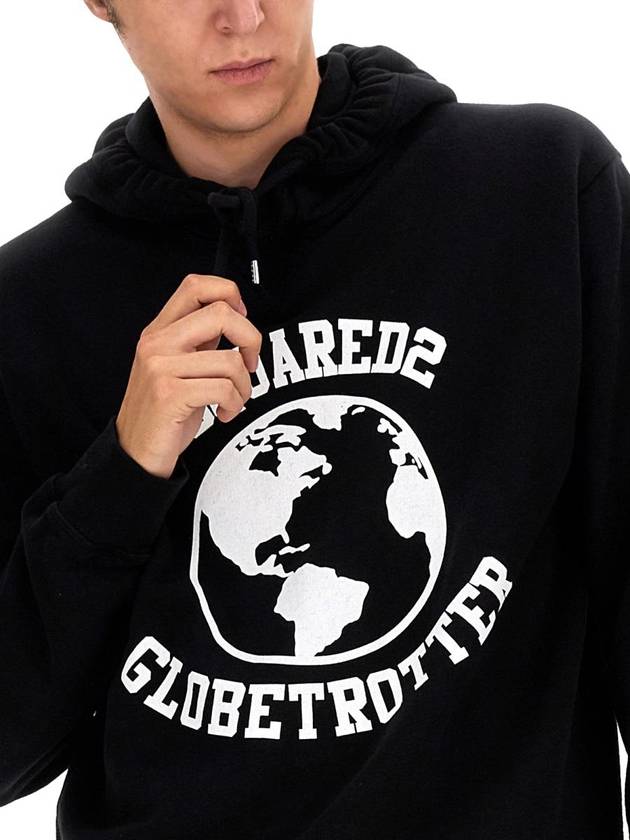 GLOBETROTTER logo print hood black - DSQUARED2 - BALAAN 5