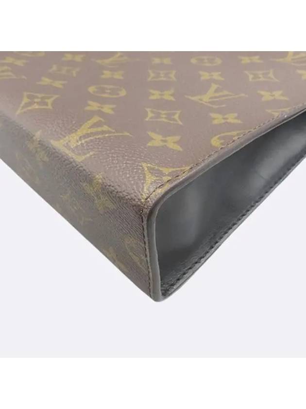 M46037 Monogram Canvas Porsche Toilet NM Clutch - LOUIS VUITTON - BALAAN 3