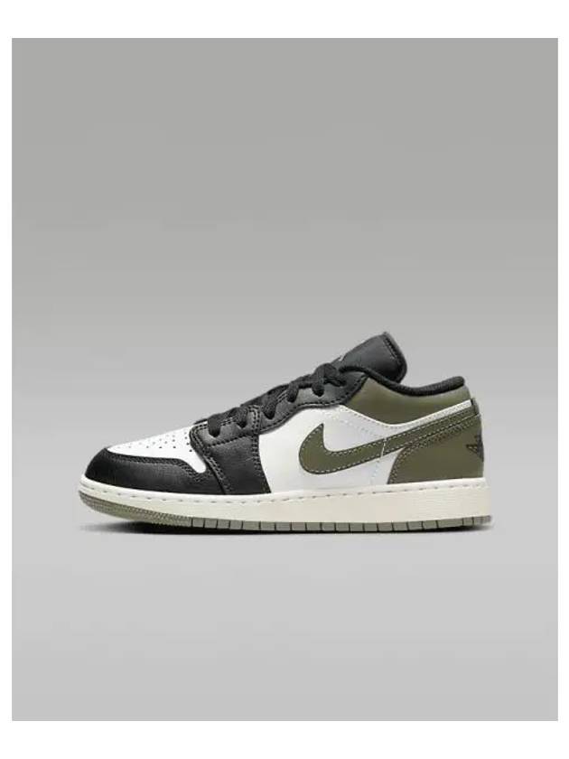 Air Jordan 1 Low Triple Low Top Sneakers Medium Olive - NIKE - BALAAN 2