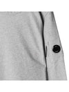 Men's Light Fleece Lens Wappen Sweatshirt Grey - CP COMPANY - BALAAN 5