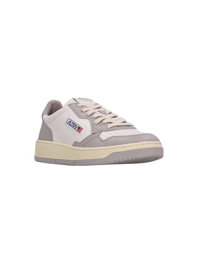 Men's Medalist Low Leather Sneakers Grey White - AUTRY - BALAAN 3