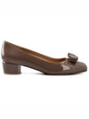 Vara Bow Patent Pumps Grey - SALVATORE FERRAGAMO - BALAAN 2