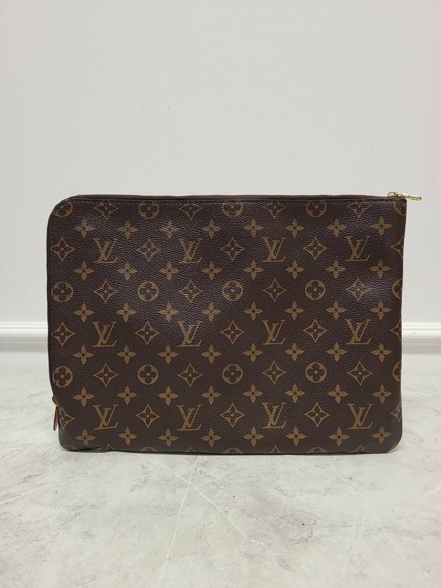 Monogram Ettu Voyage Clutch Bag MM - LOUIS VUITTON - BALAAN 5