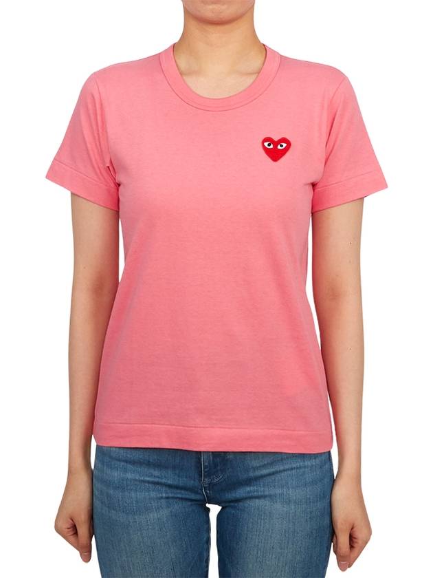 Women's Small Red Heart Wappen Short Sleeve T-Shirt P1 T271 3 Pink - COMME DES GARCONS PLAY - BALAAN 2