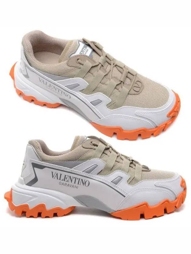 Climbers Low Top Sneakers White - VALENTINO - BALAAN 2