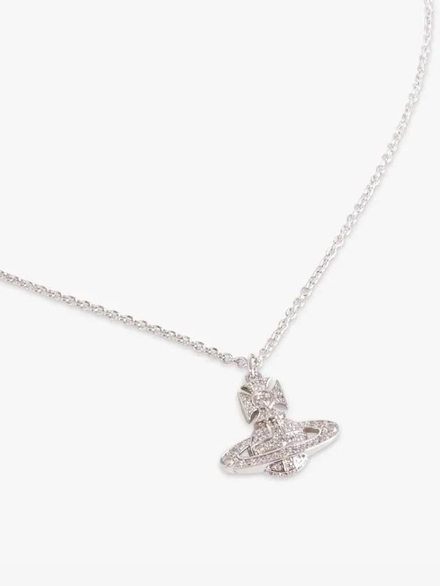 Carmella Bath Relief Pendant Necklace Platinum White - VIVIENNE WESTWOOD - BALAAN 3