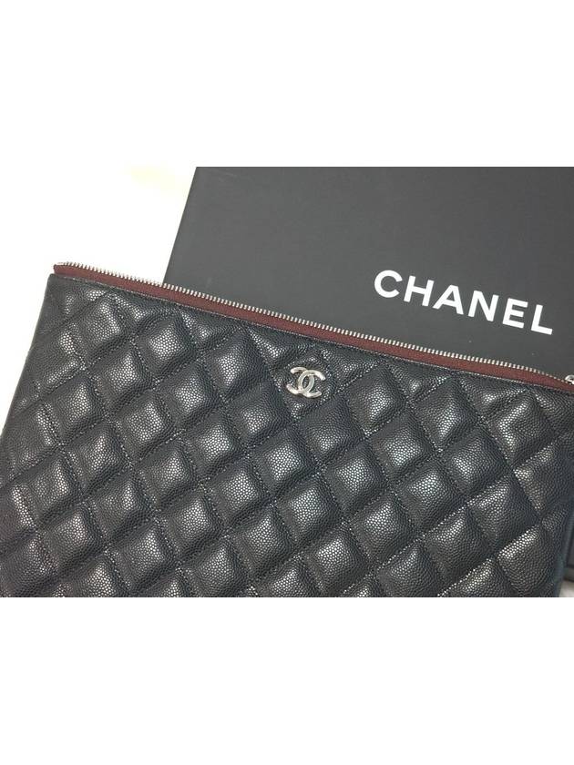 Medium Classic Clutch Bag Caviar Leather & Silver Black - CHANEL - BALAAN 4