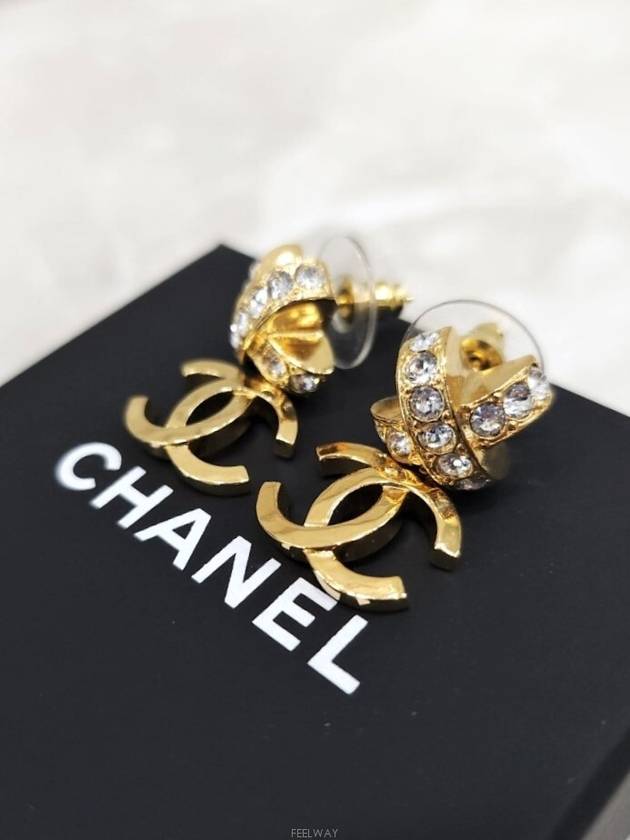 Lux You CC logo ribbon cubic earrings gold - CHANEL - BALAAN 1