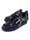 Logo Band Low-Top Sneakers Black - VALENTINO - BALAAN 2