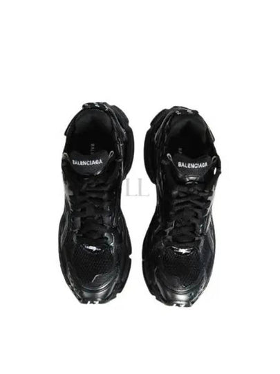 Runner Low Top Sneakers Black - BALENCIAGA - BALAAN 2